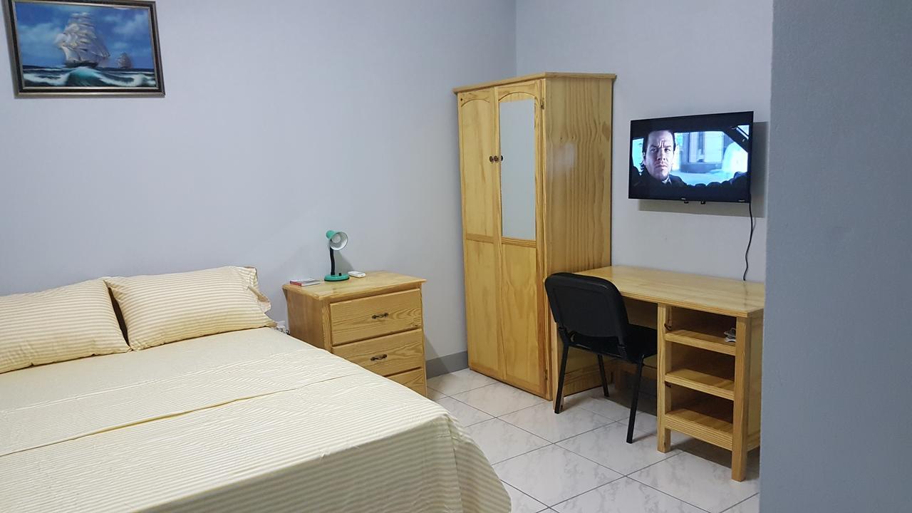 Sunburst Apartment Arnos Vale Luaran gambar